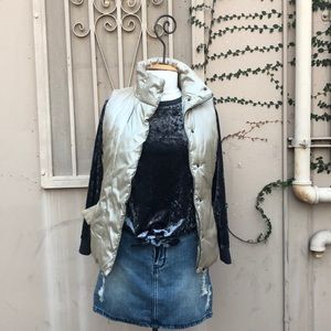 Denim distressed skirt